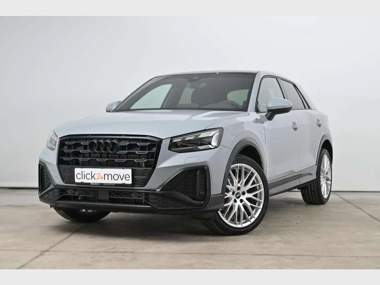 Photo 1 : Audi Q2 2024 Petrol