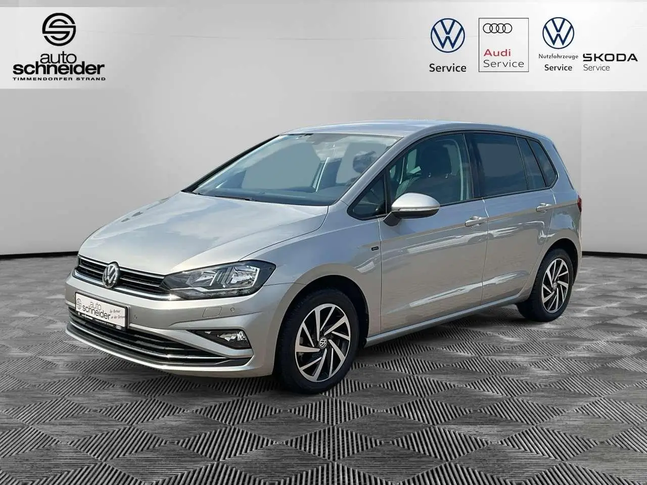 Photo 1 : Volkswagen Golf 2019 Petrol