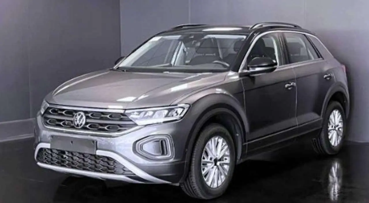 Photo 1 : Volkswagen T-roc 2023 Petrol