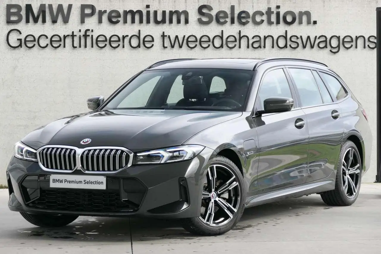 Photo 1 : Bmw Serie 3 2023 Hybrid