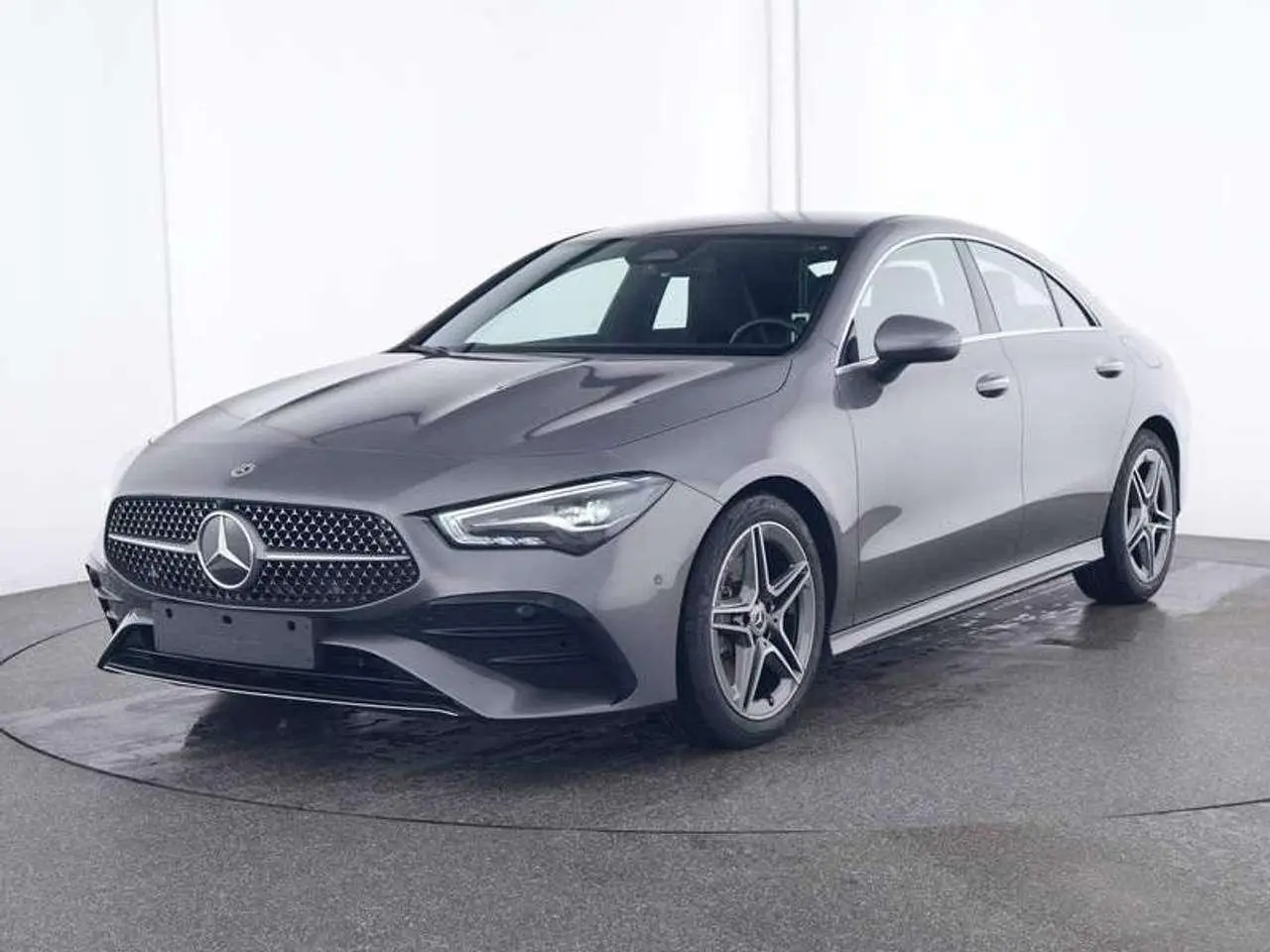 Photo 1 : Mercedes-benz Classe Cla 2023 Petrol