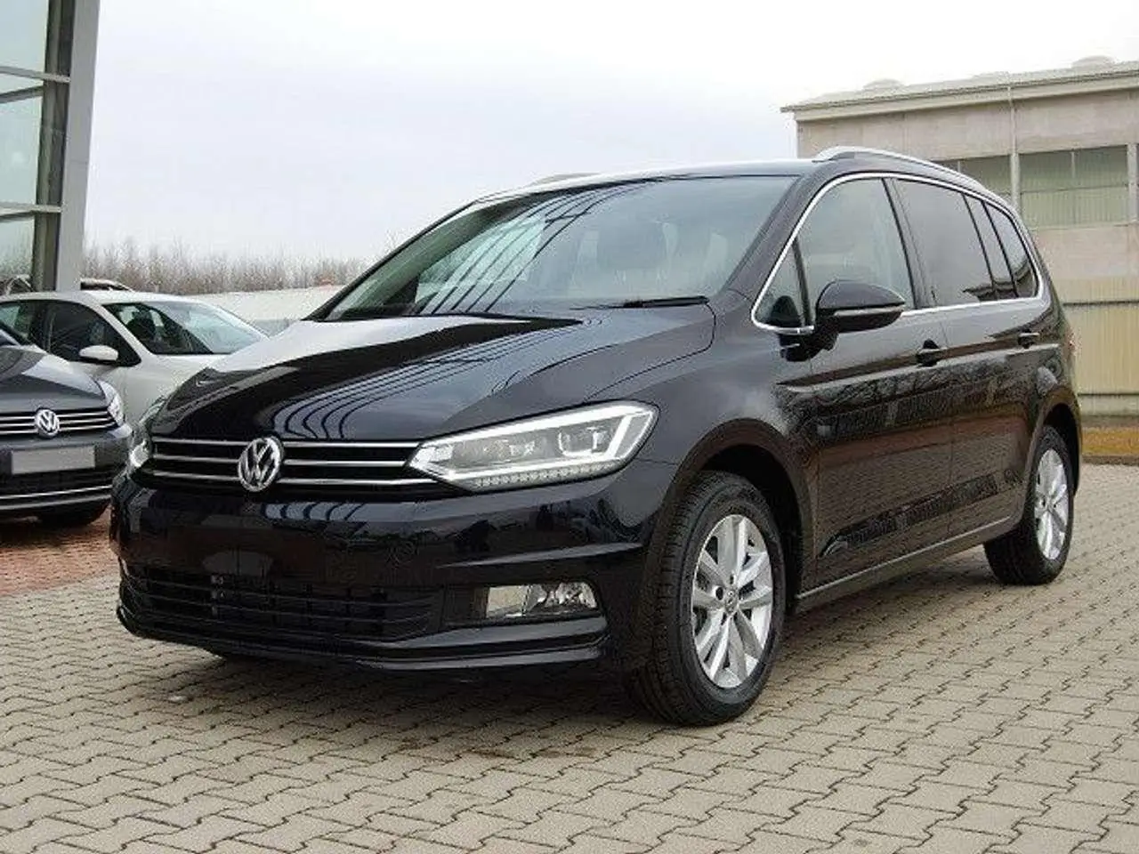 Photo 1 : Volkswagen Touran 2024 Diesel