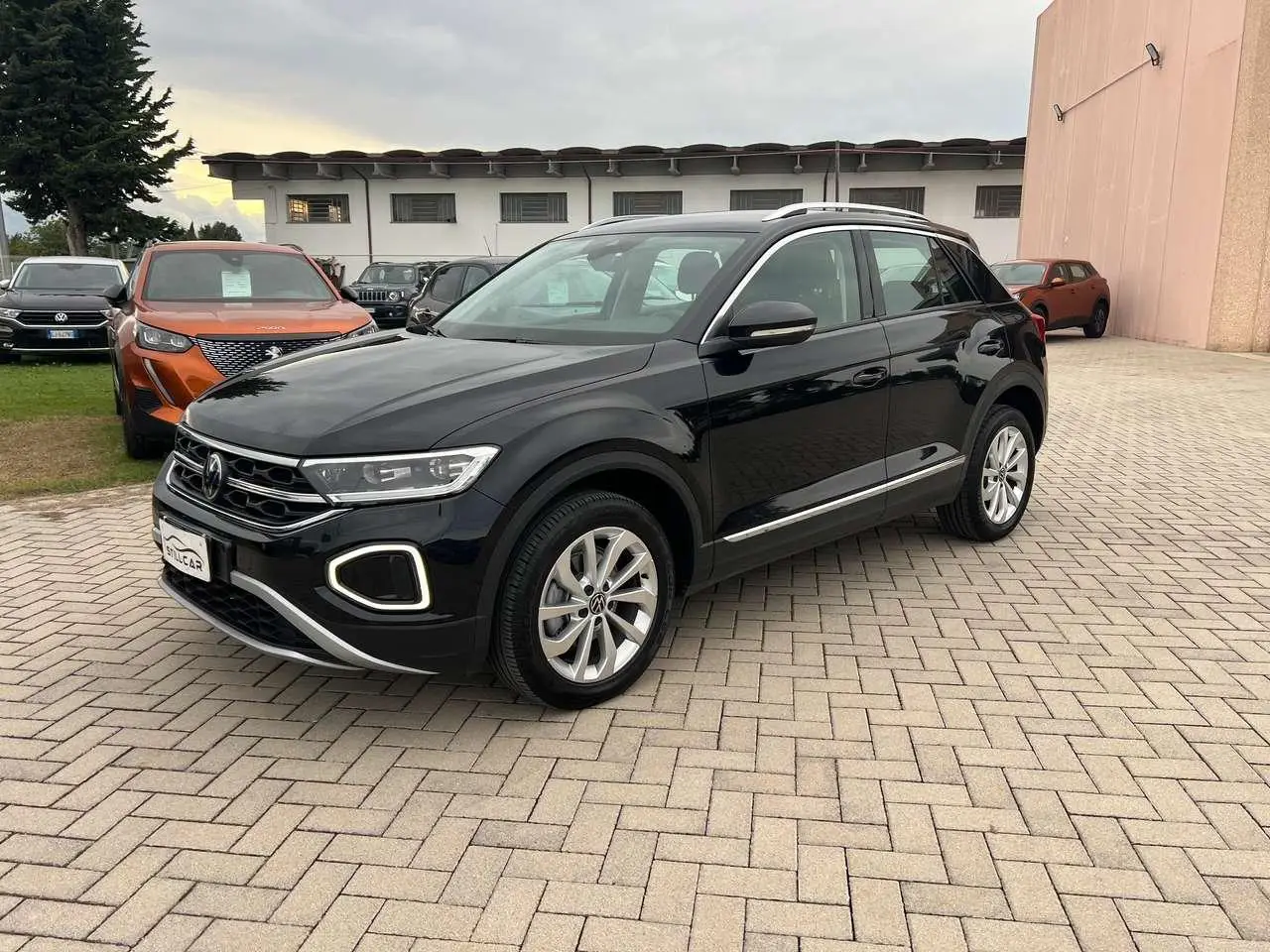 Photo 1 : Volkswagen T-roc 2023 Diesel