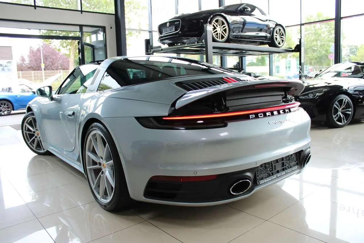 Photo 1 : Porsche 911 Targa 2021 Petrol