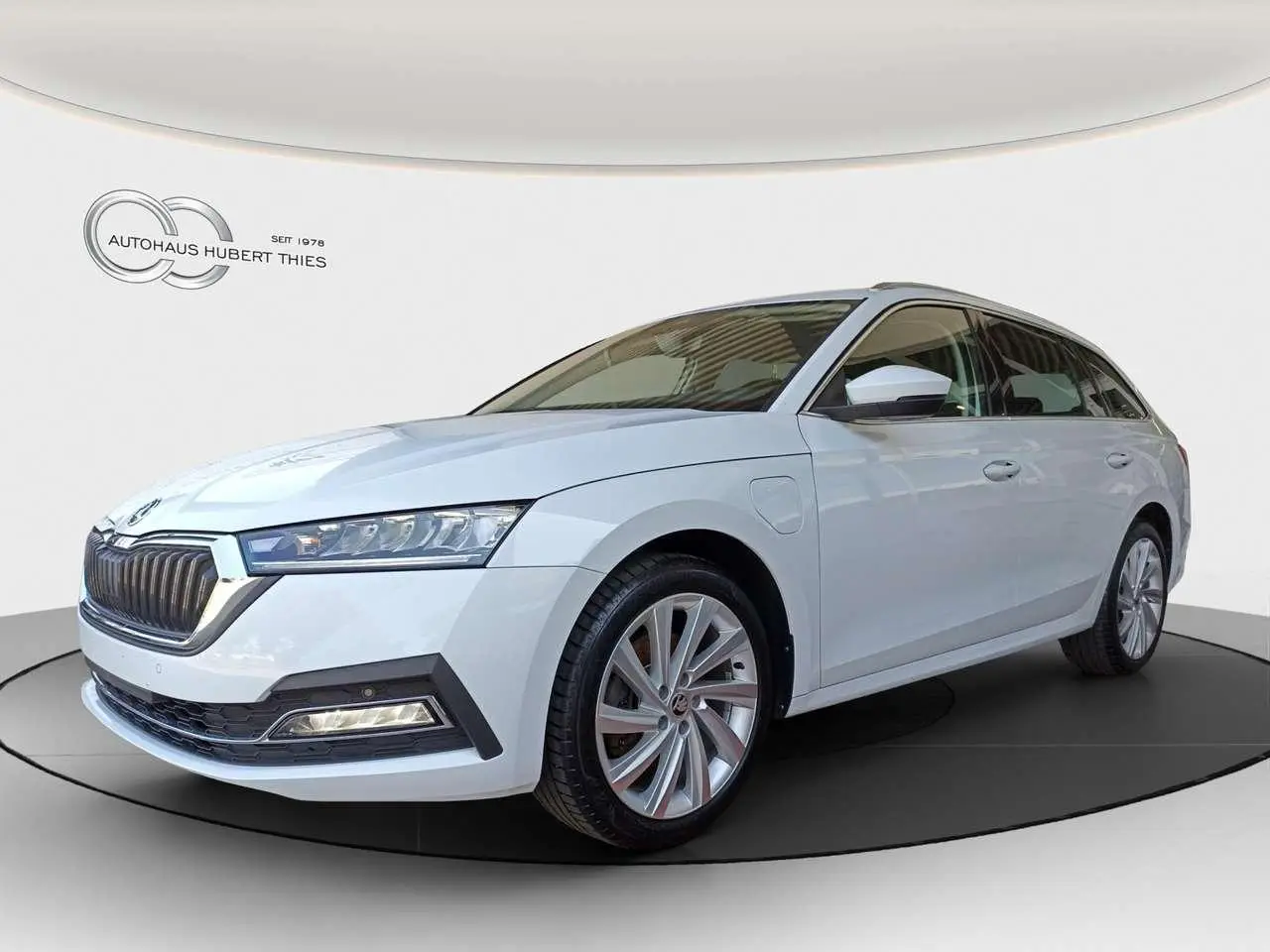 Photo 1 : Skoda Octavia 2022 Hybride