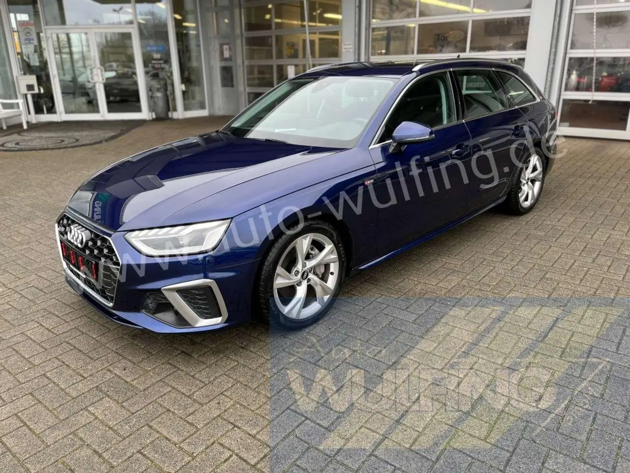 Photo 1 : Audi A4 2021 Petrol