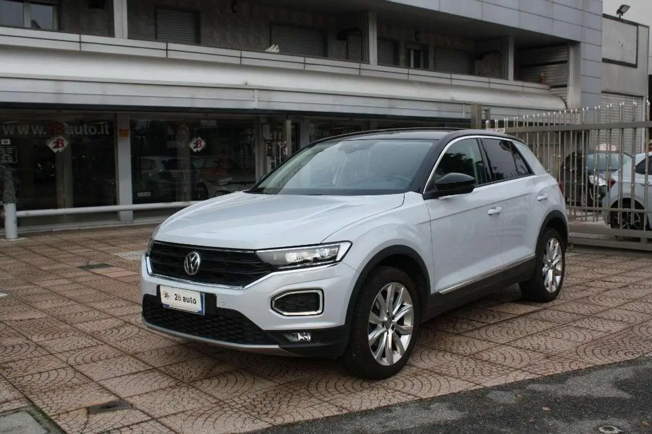 Photo 1 : Volkswagen T-roc 2019 Petrol