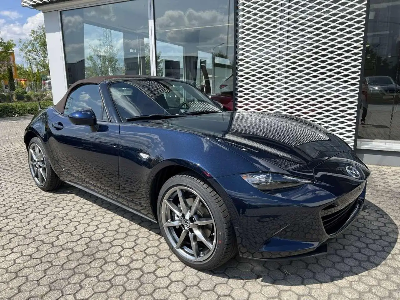 Photo 1 : Mazda Mx-5 2023 Petrol