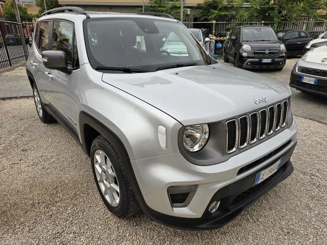 Photo 1 : Jeep Renegade 2021 Petrol