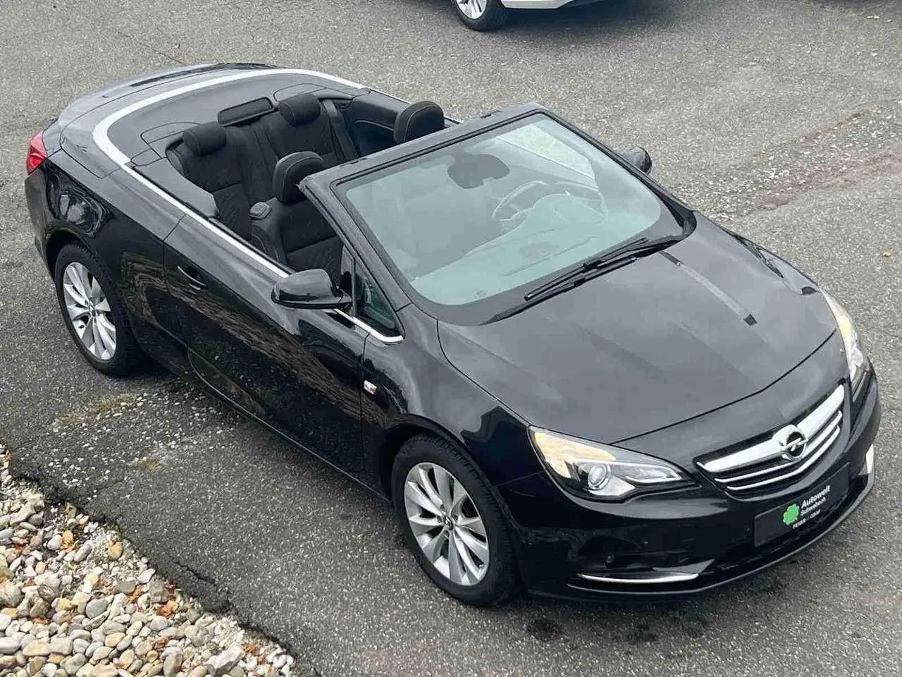 Photo 1 : Opel Cascada 2016 Essence