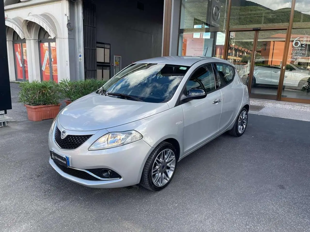 Photo 1 : Lancia Ypsilon 2016 Petrol