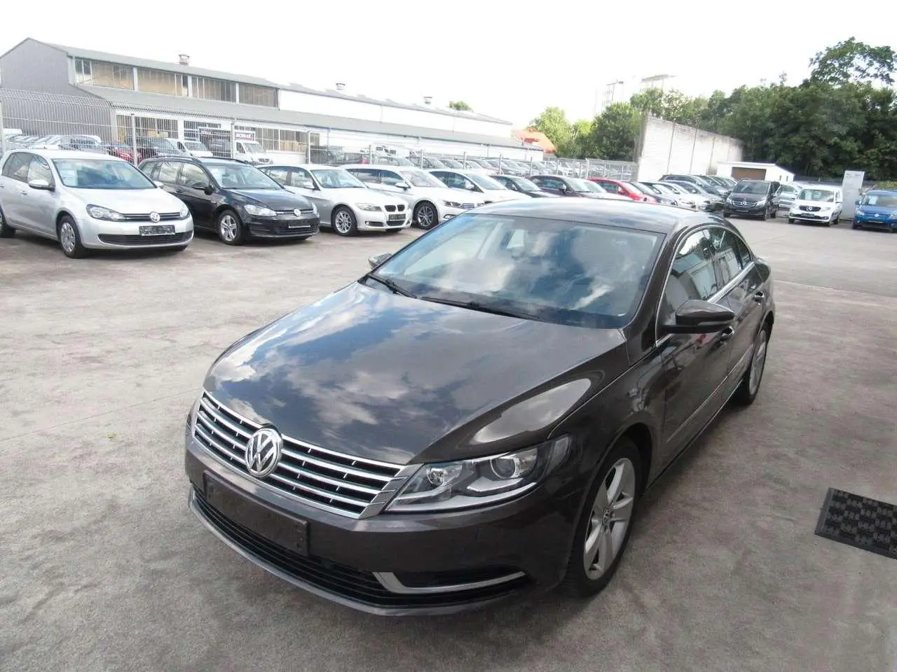 Photo 1 : Volkswagen Passat 2015 Petrol