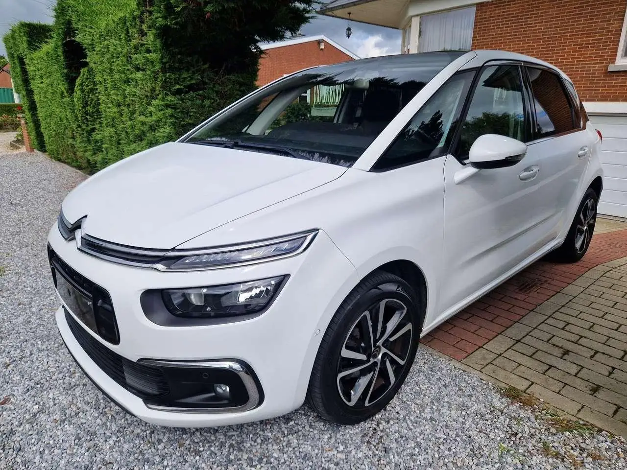 Photo 1 : Citroen C4 2019 Petrol