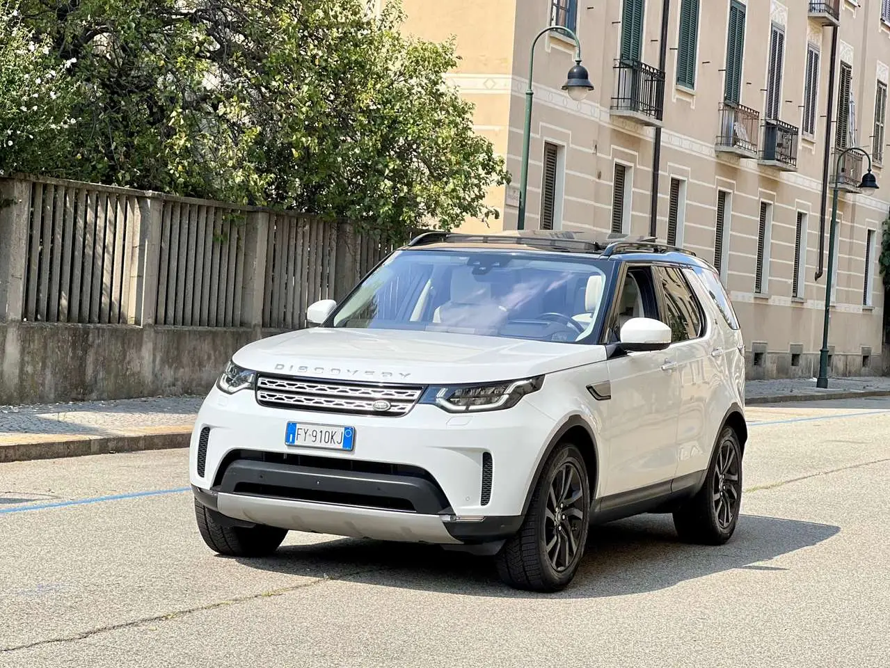 Photo 1 : Land Rover Discovery 2019 Diesel