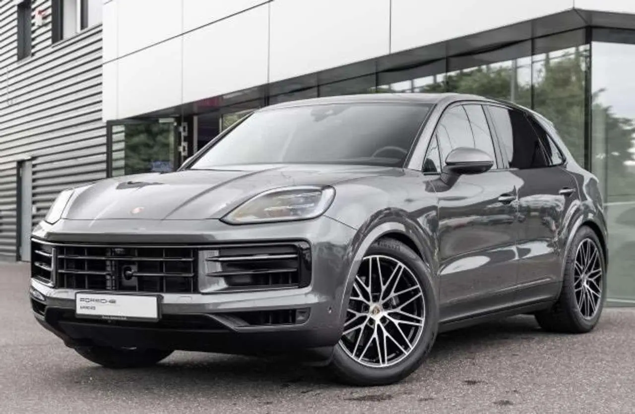 Photo 1 : Porsche Cayenne 2024 Essence