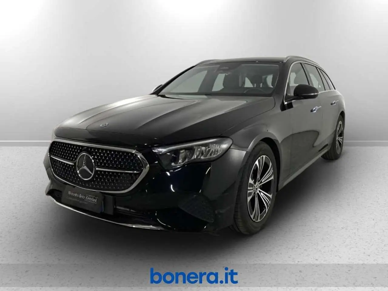 Photo 1 : Mercedes-benz Classe E 2024 Hybrid