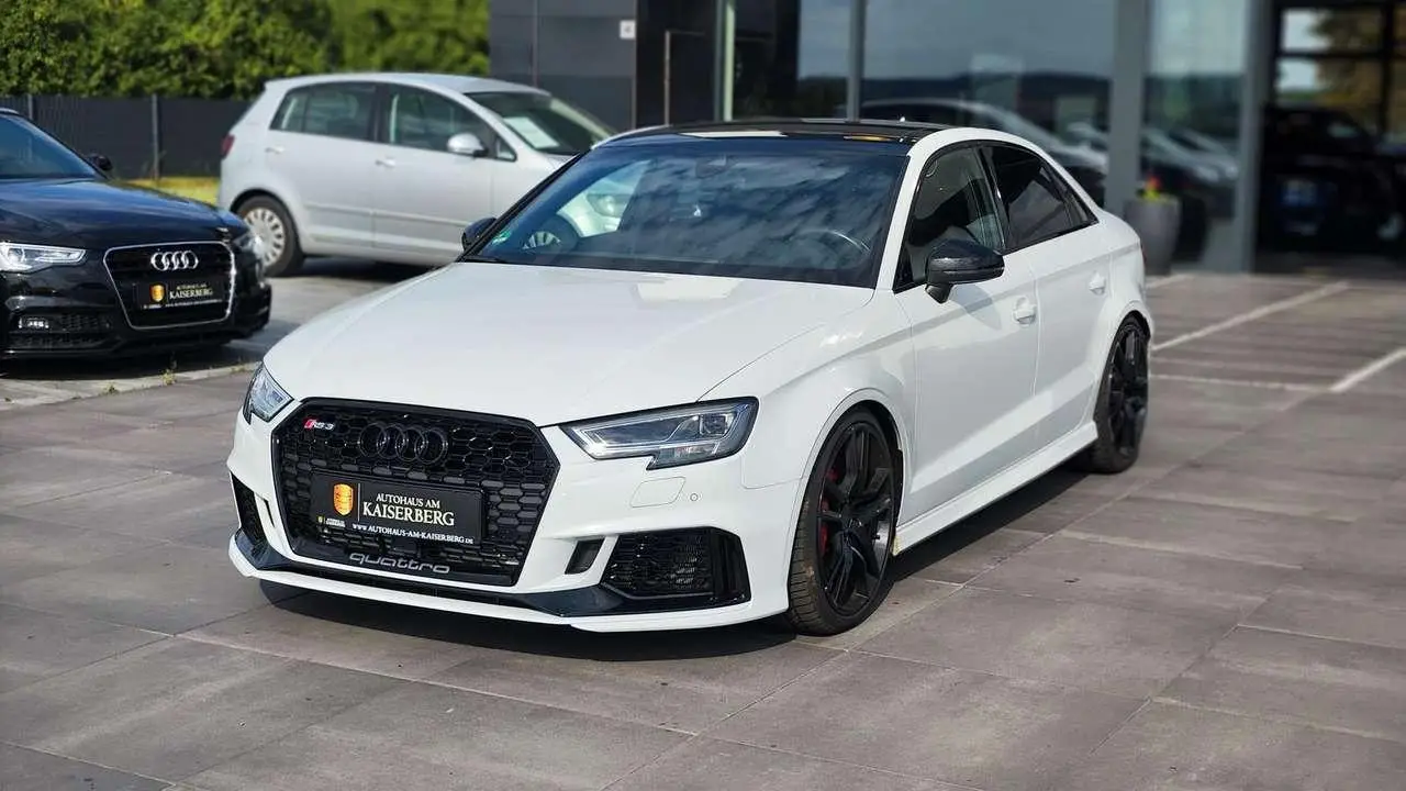 Photo 1 : Audi Rs3 2018 Essence