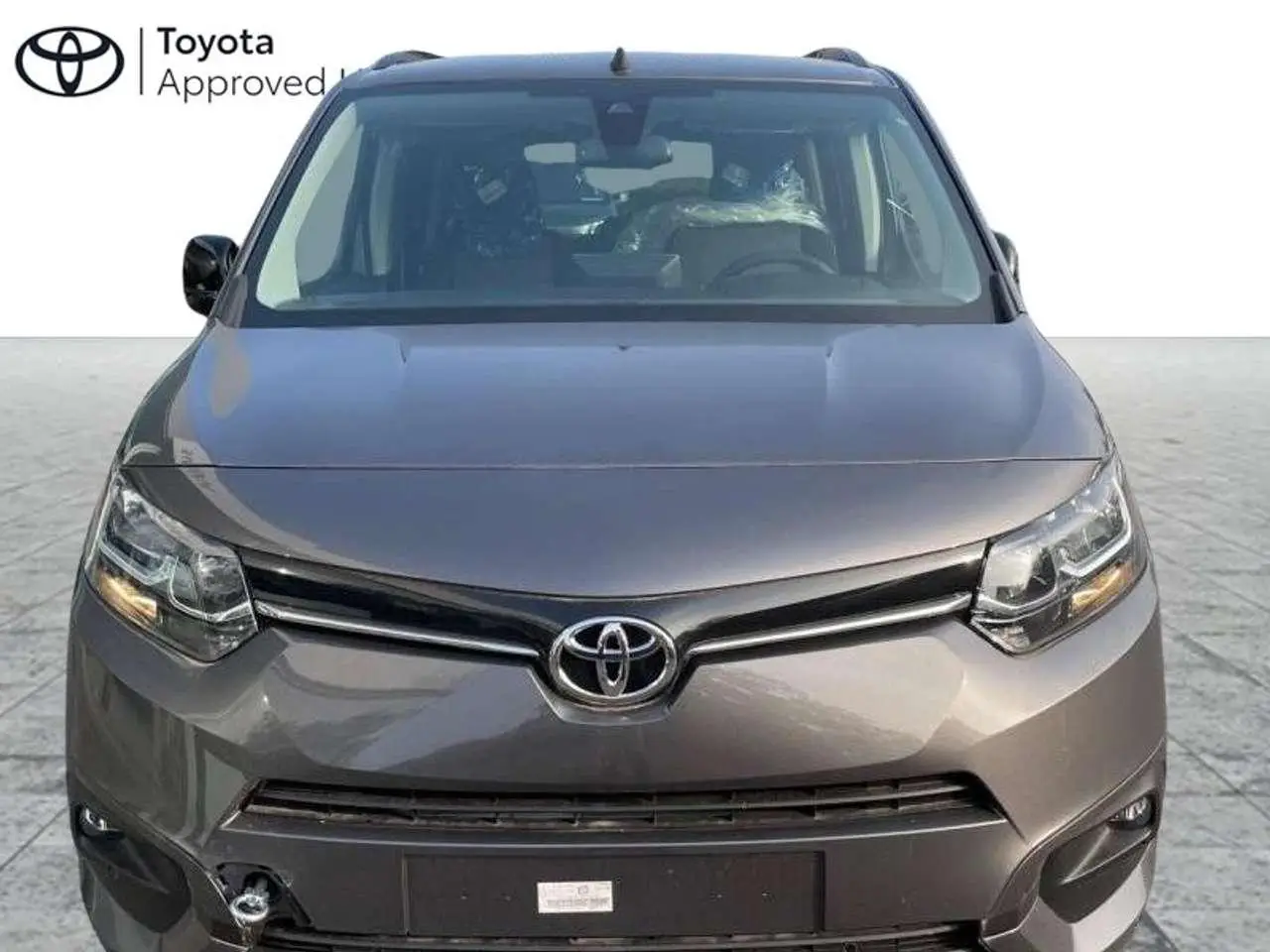 Photo 1 : Toyota Verso 2024 Petrol