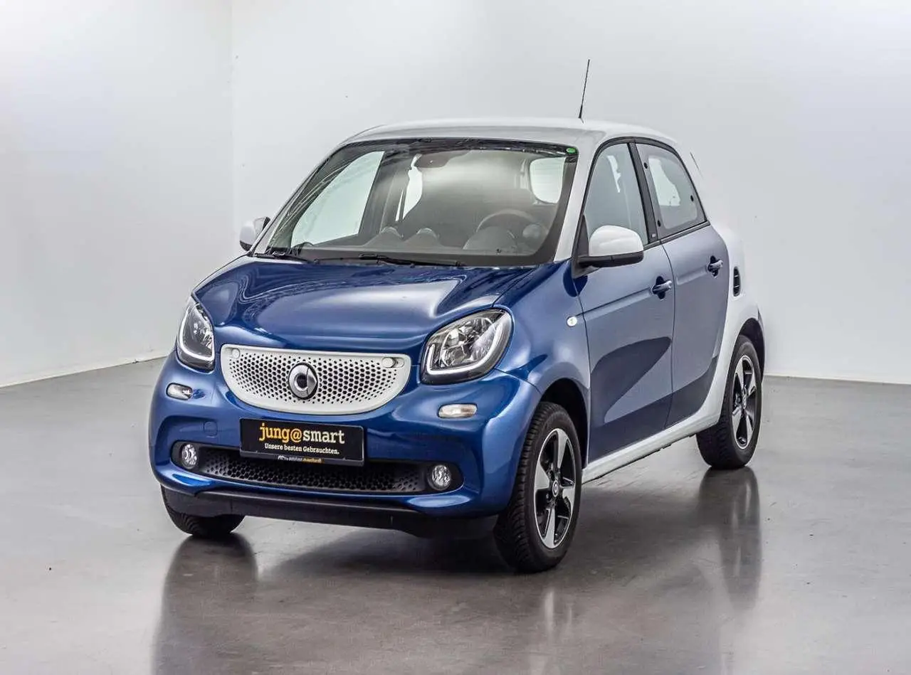 Photo 1 : Smart Forfour 2018 Petrol