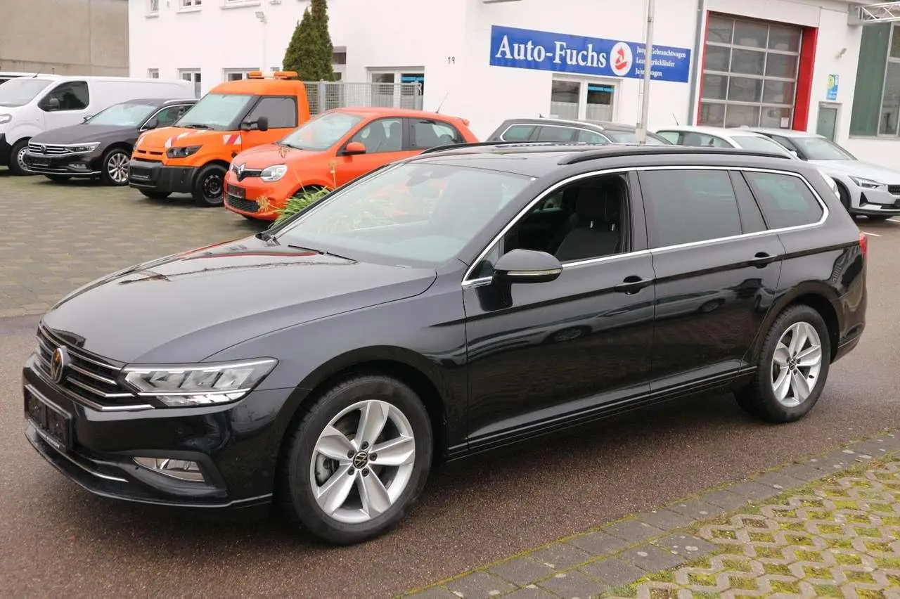 Photo 1 : Volkswagen Passat 2023 Diesel