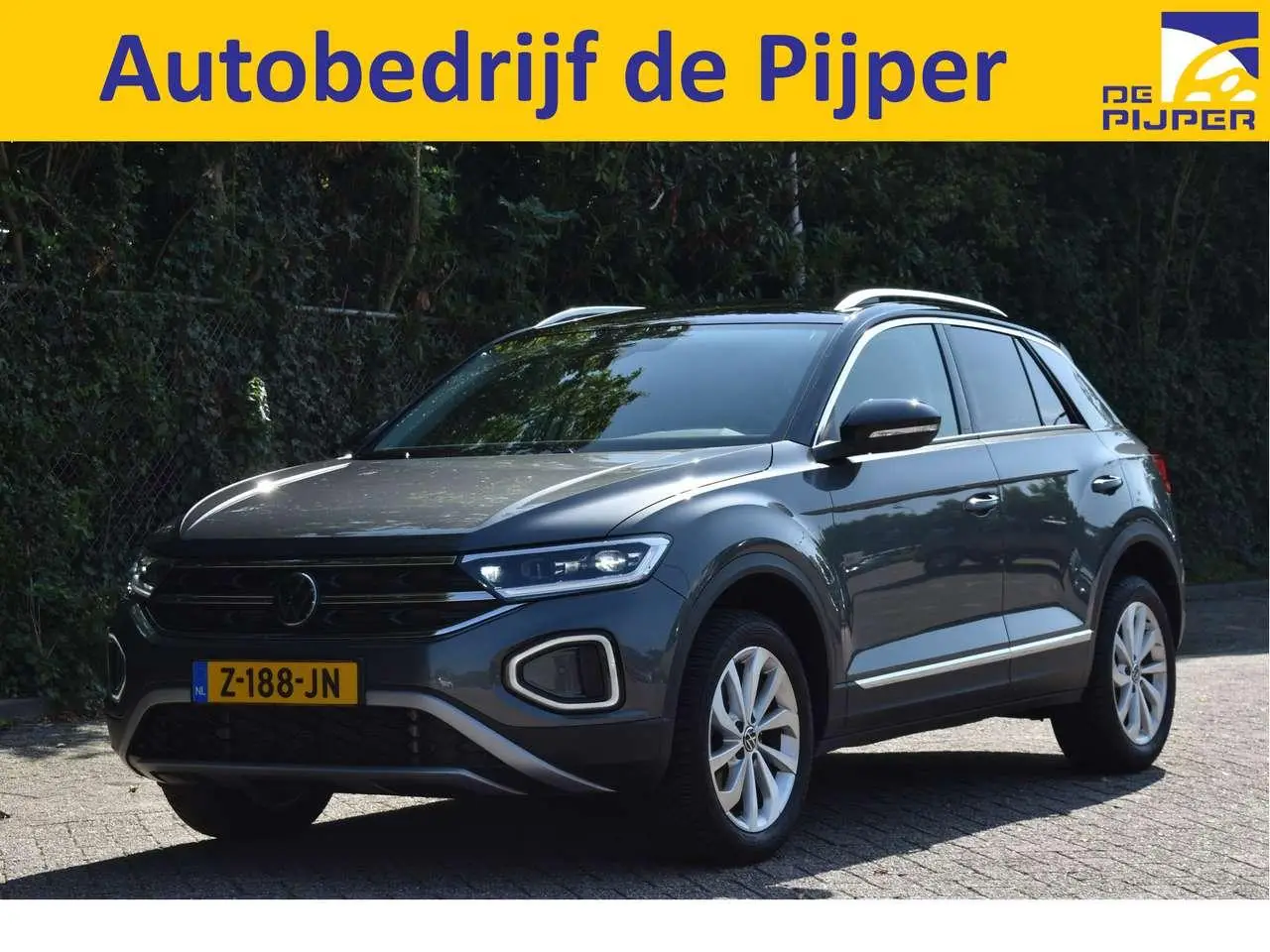 Photo 1 : Volkswagen T-roc 2023 Essence