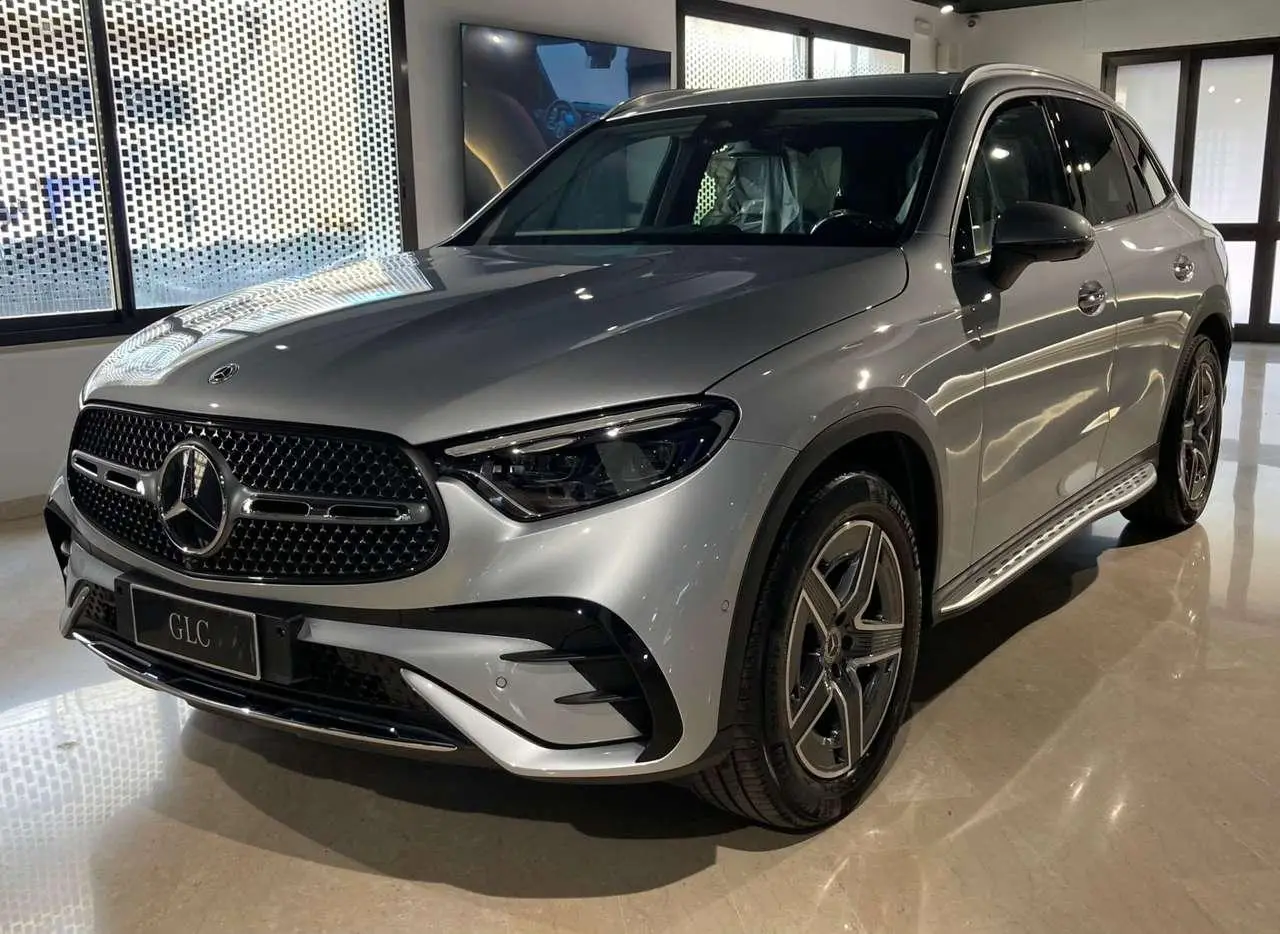 Photo 1 : Mercedes-benz Classe Glc 2023 Hybride