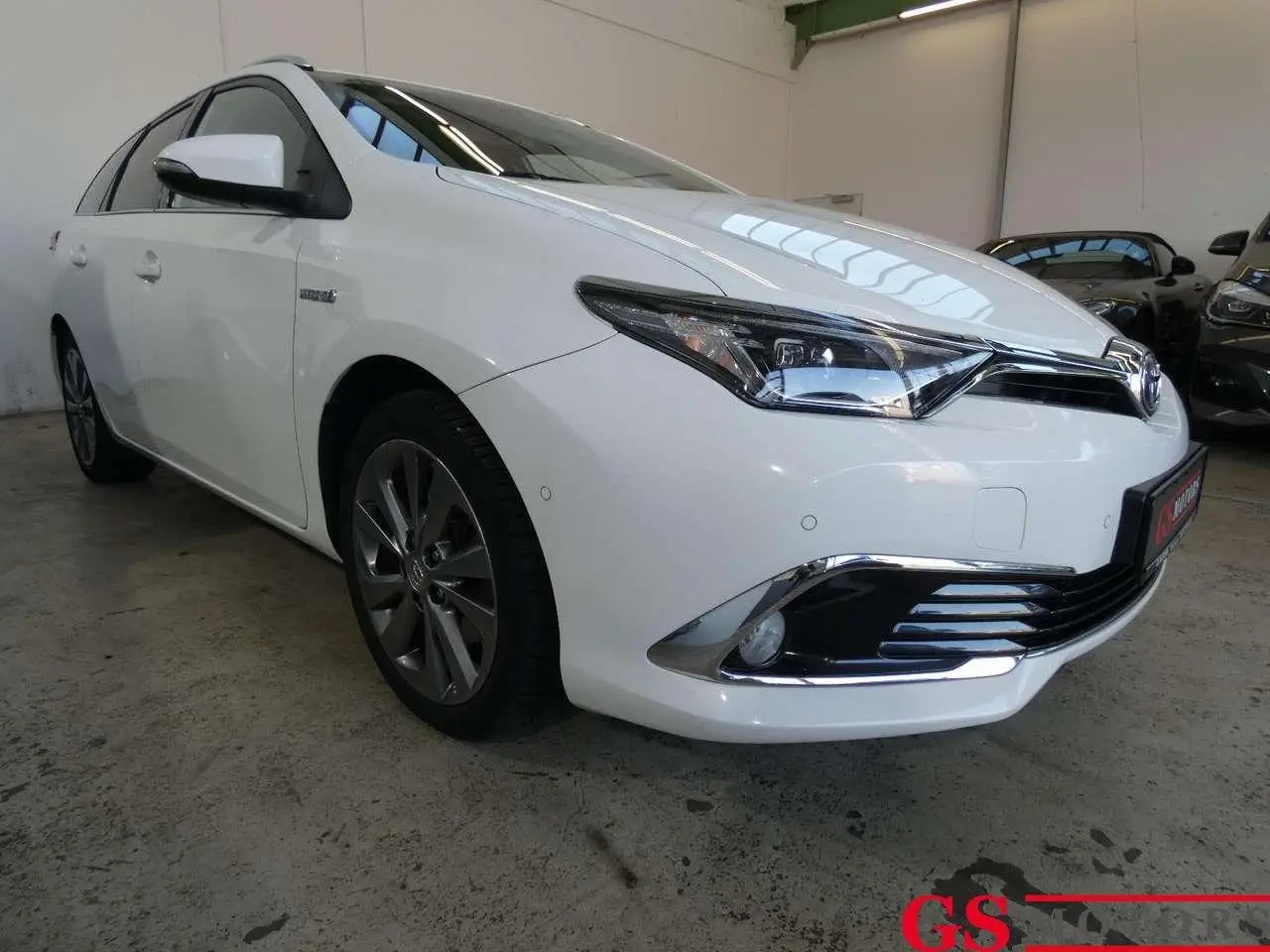 Photo 1 : Toyota Auris 2017 Hybrid