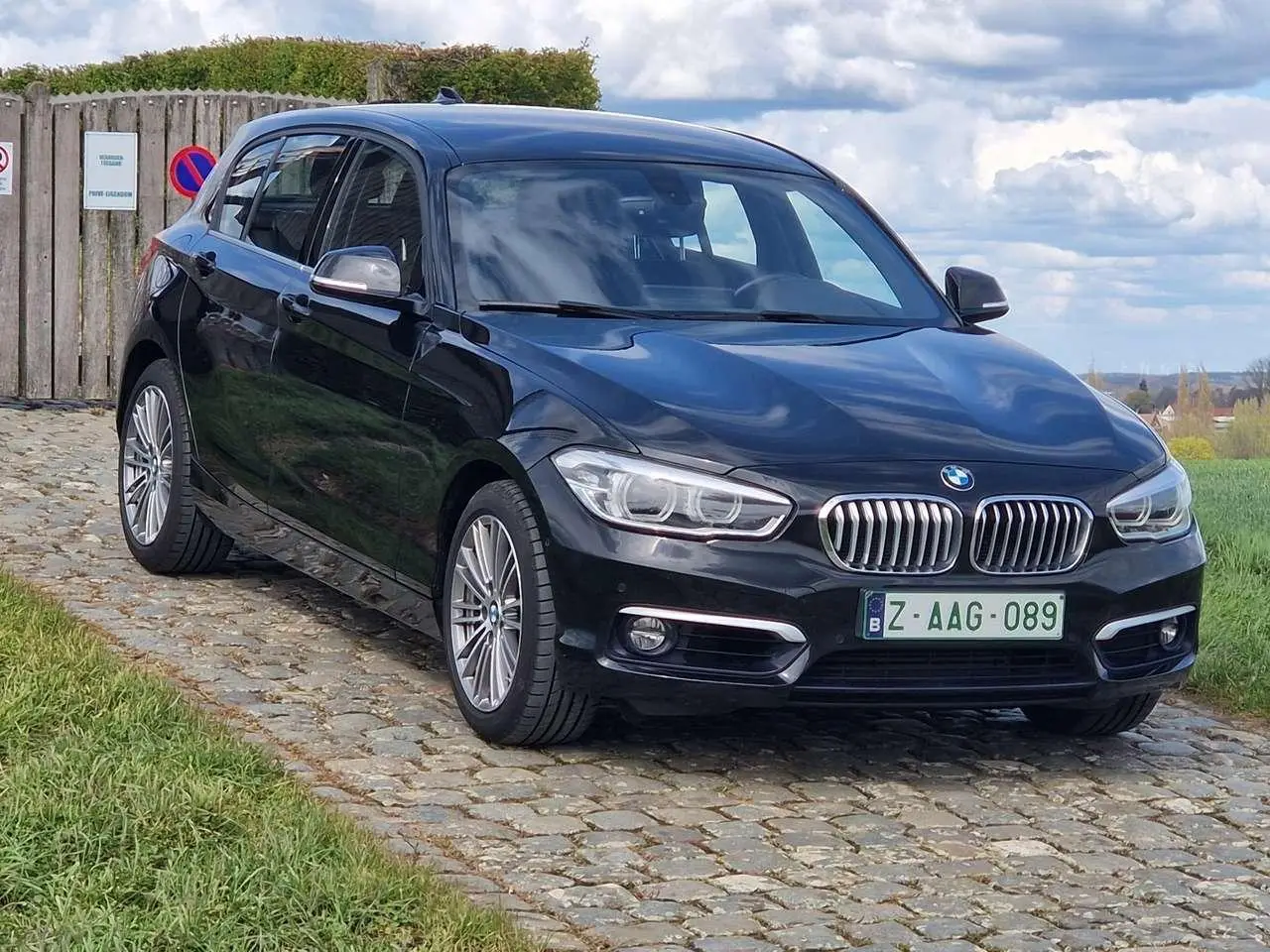 Photo 1 : Bmw Serie 1 2018 Diesel