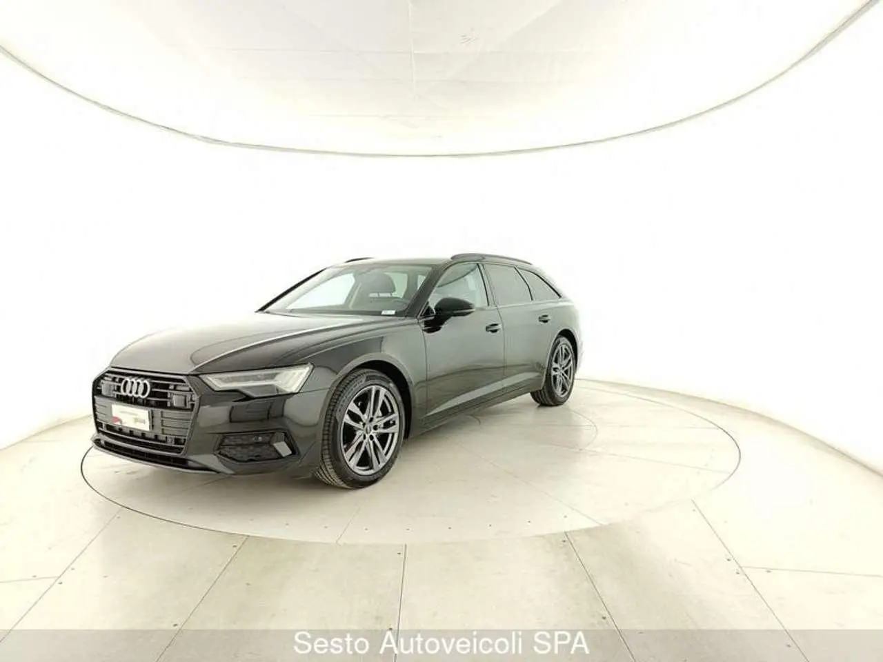 Photo 1 : Audi A6 2023 Hybride