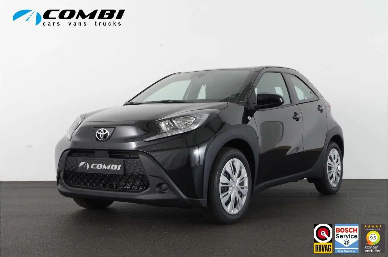 Photo 1 : Toyota Aygo X 2024 Essence