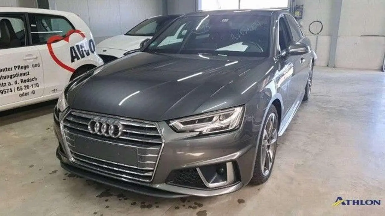 Photo 1 : Audi A4 2019 Diesel