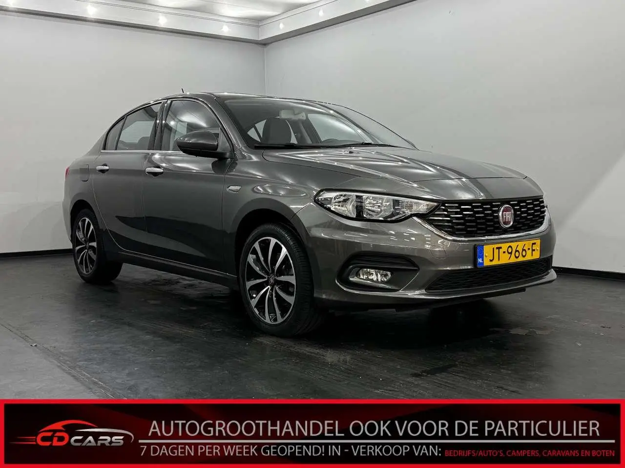 Photo 1 : Fiat Tipo 2016 Petrol