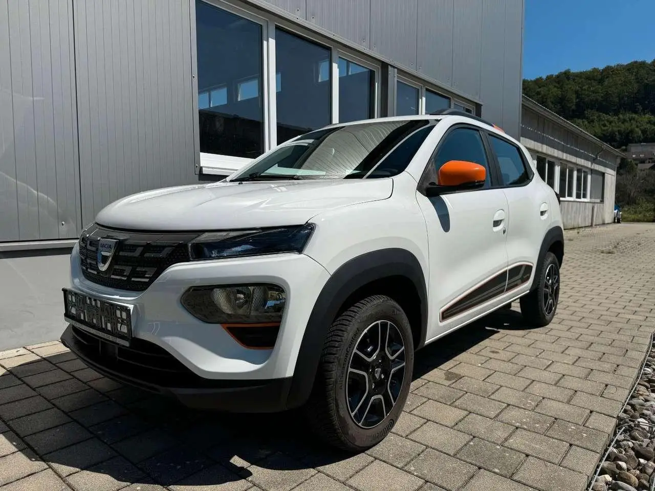 Photo 1 : Dacia Spring 2022 Electric