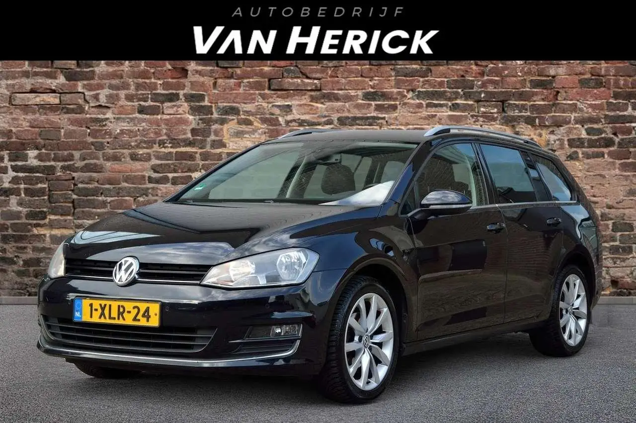 Photo 1 : Volkswagen Golf 2014 Petrol