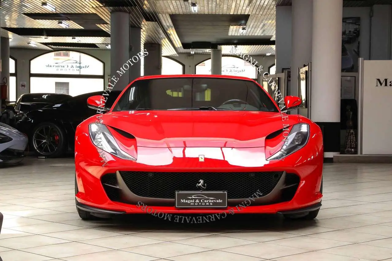 Photo 1 : Ferrari 812 2018 Petrol