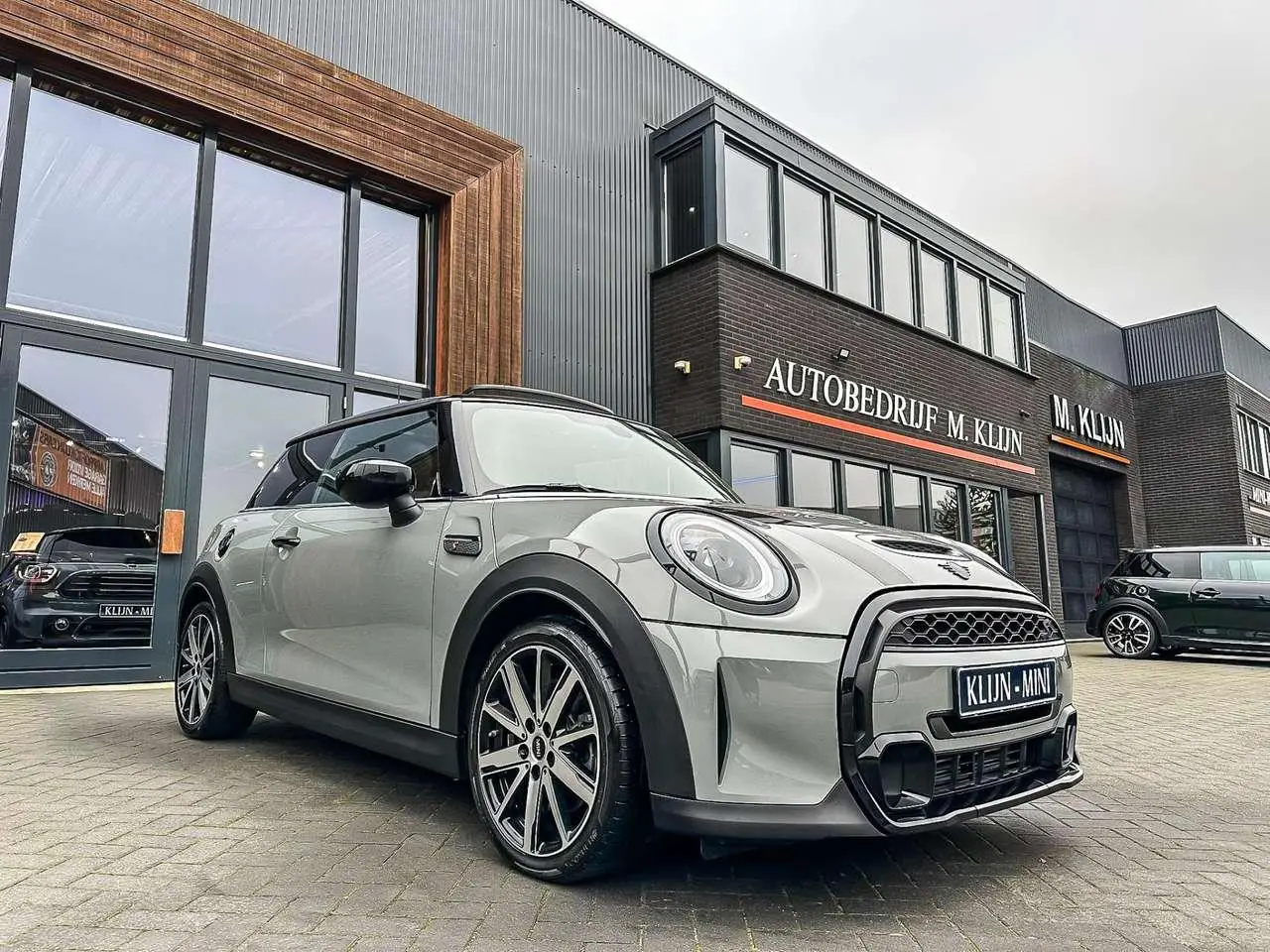 Photo 1 : Mini Cooper 2021 Petrol