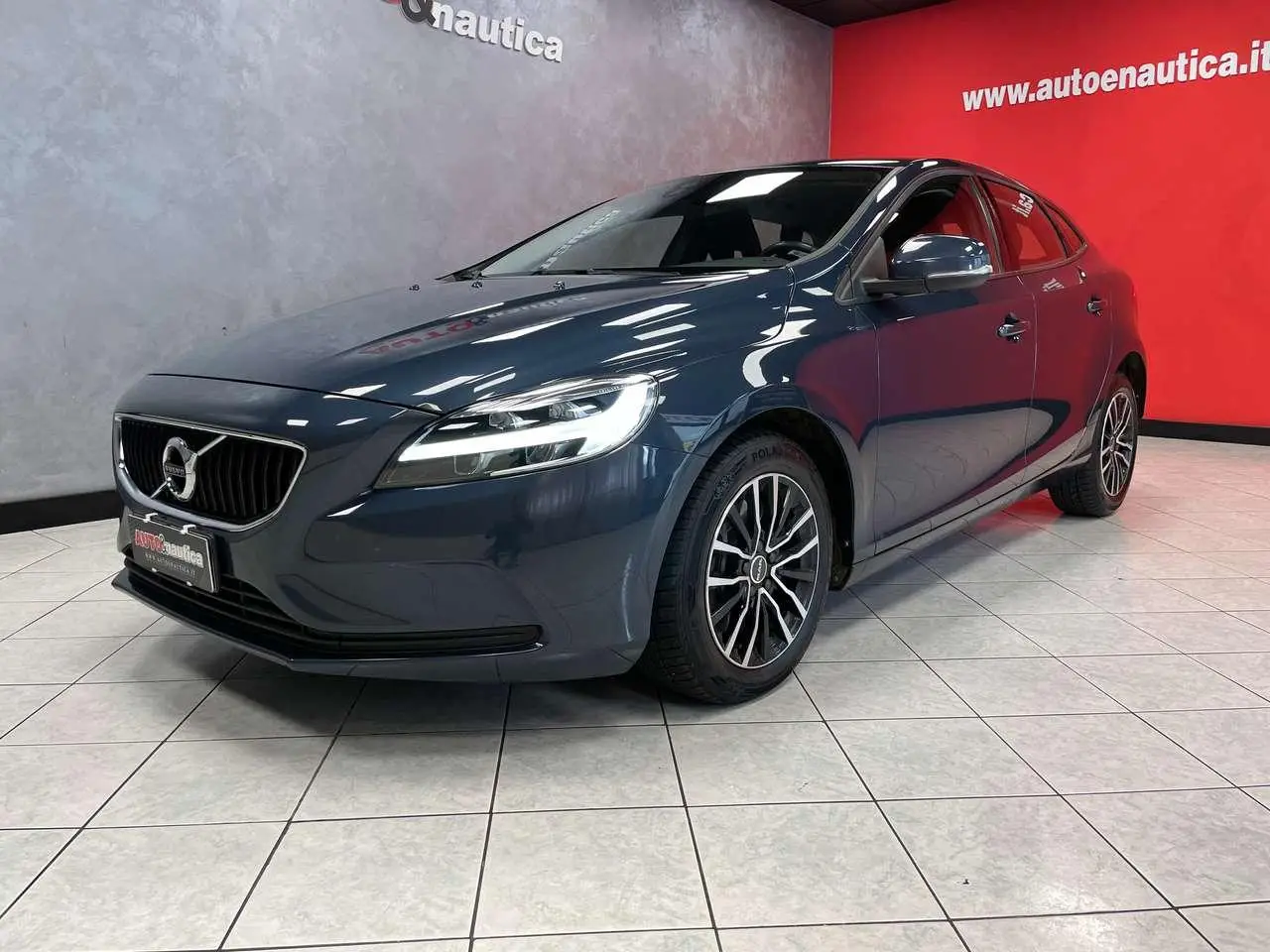 Photo 1 : Volvo V40 2017 Diesel