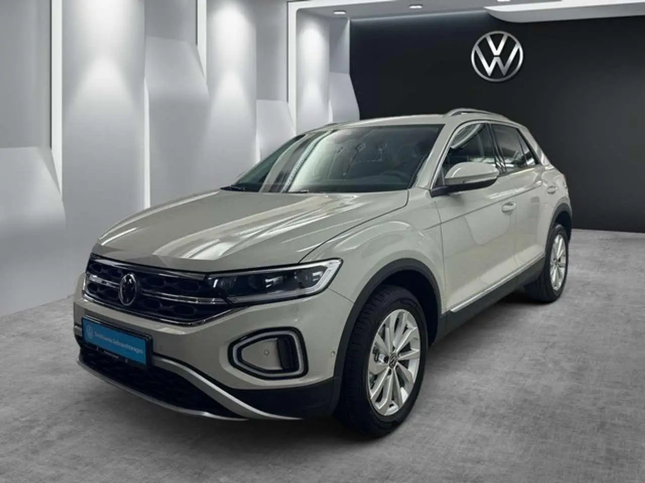 Photo 1 : Volkswagen T-roc 2024 Petrol