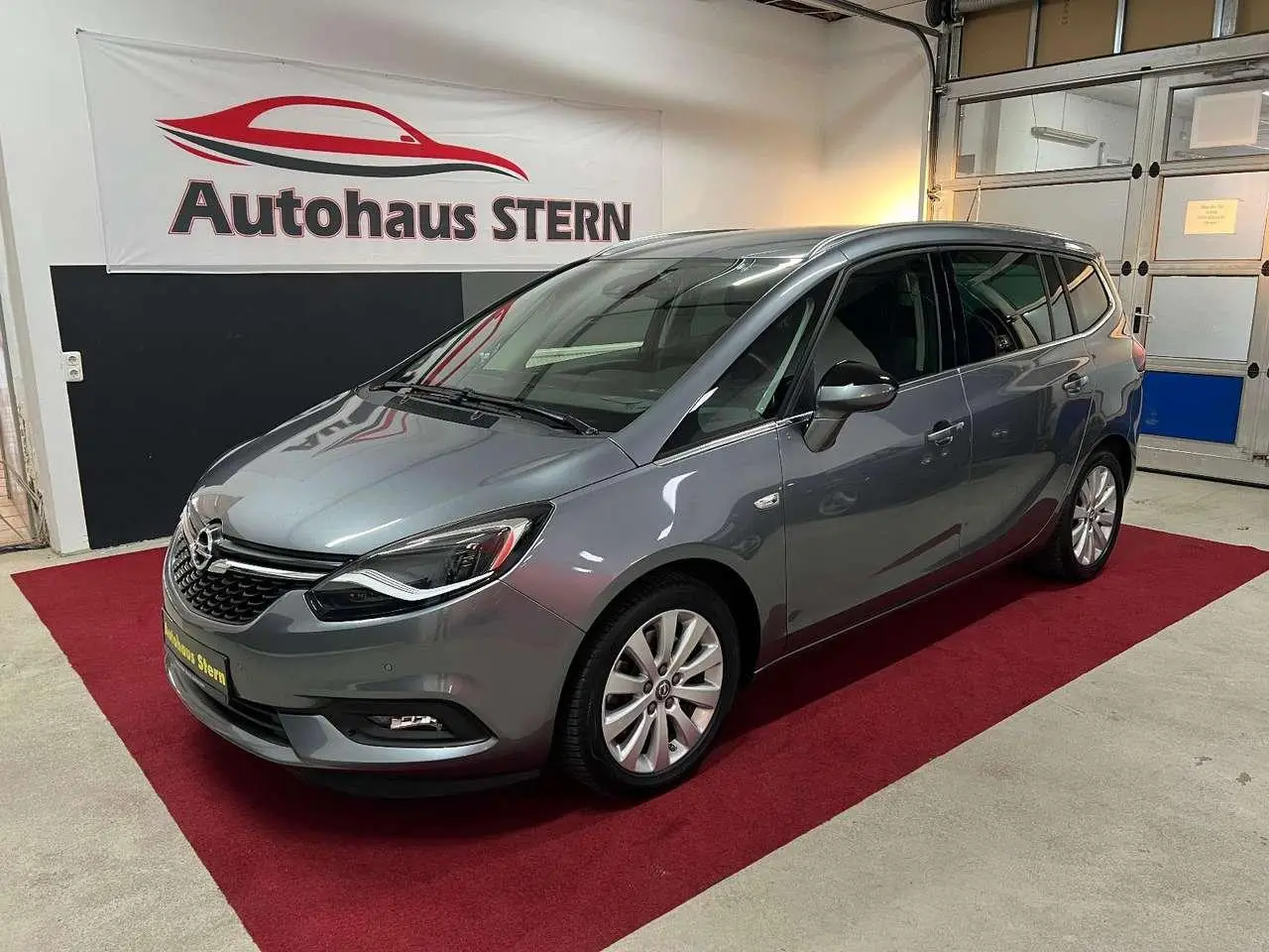 Photo 1 : Opel Zafira 2019 Essence