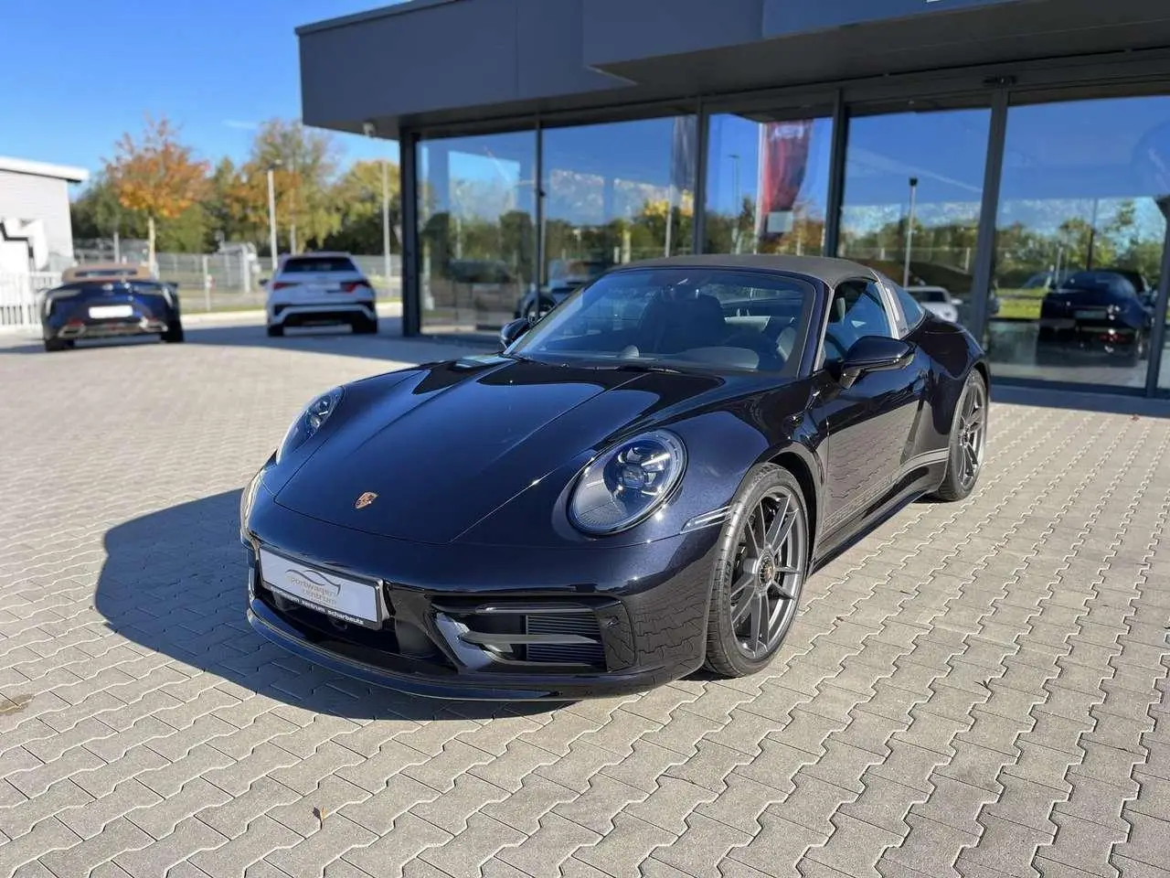 Photo 1 : Porsche 992 2023 Essence