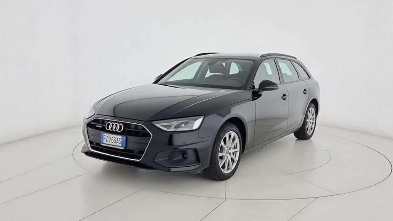 Photo 1 : Audi A4 2019 Diesel