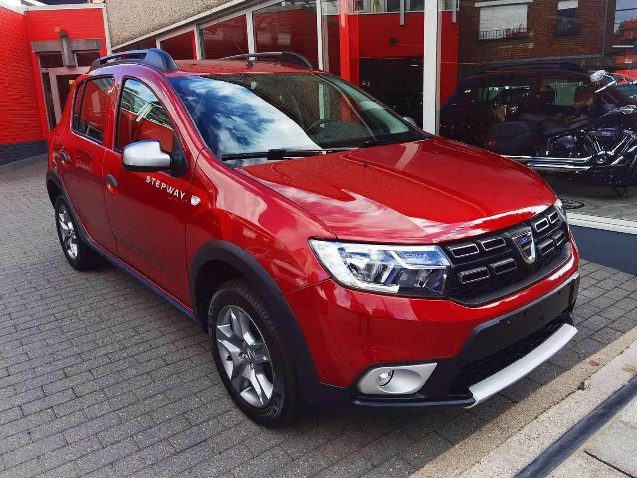 Photo 1 : Dacia Sandero 2020 Petrol