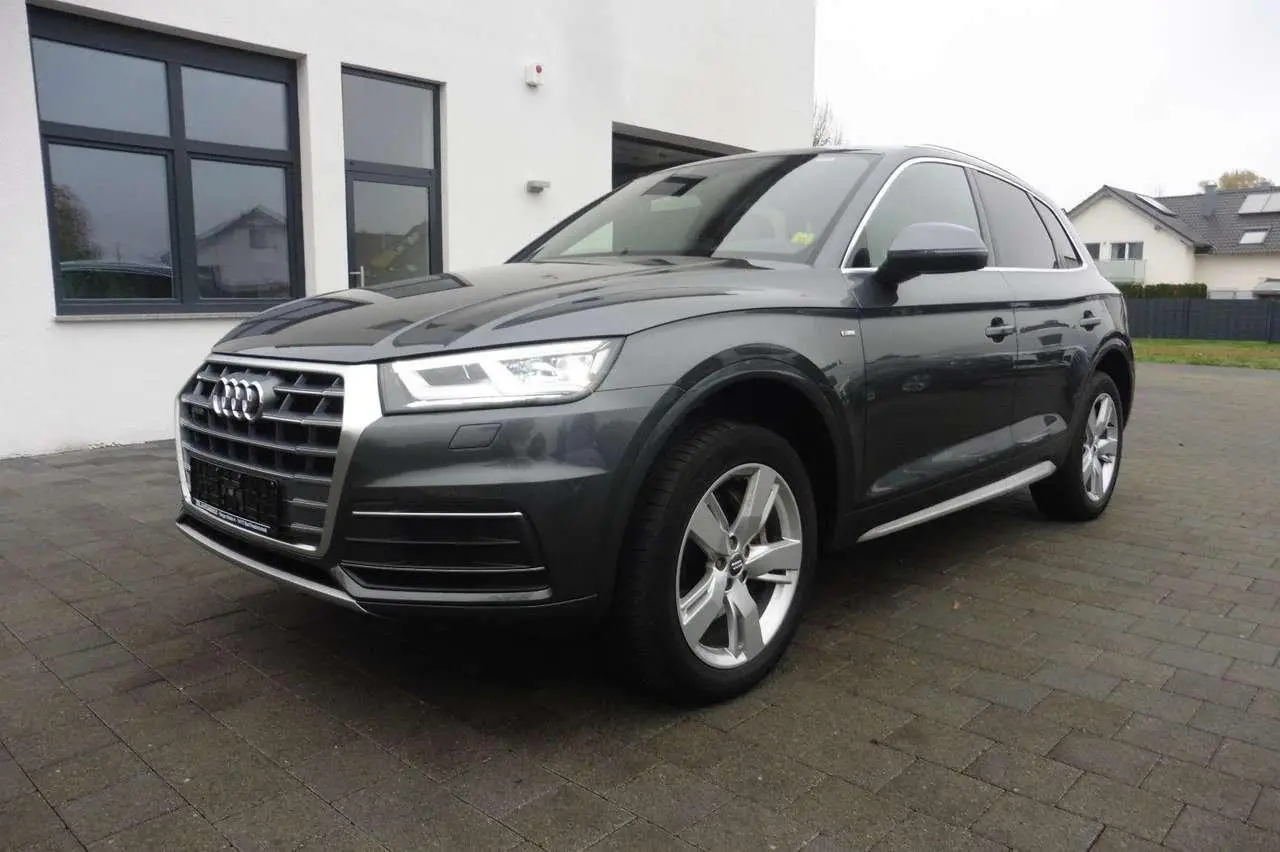 Photo 1 : Audi Q5 2019 Diesel