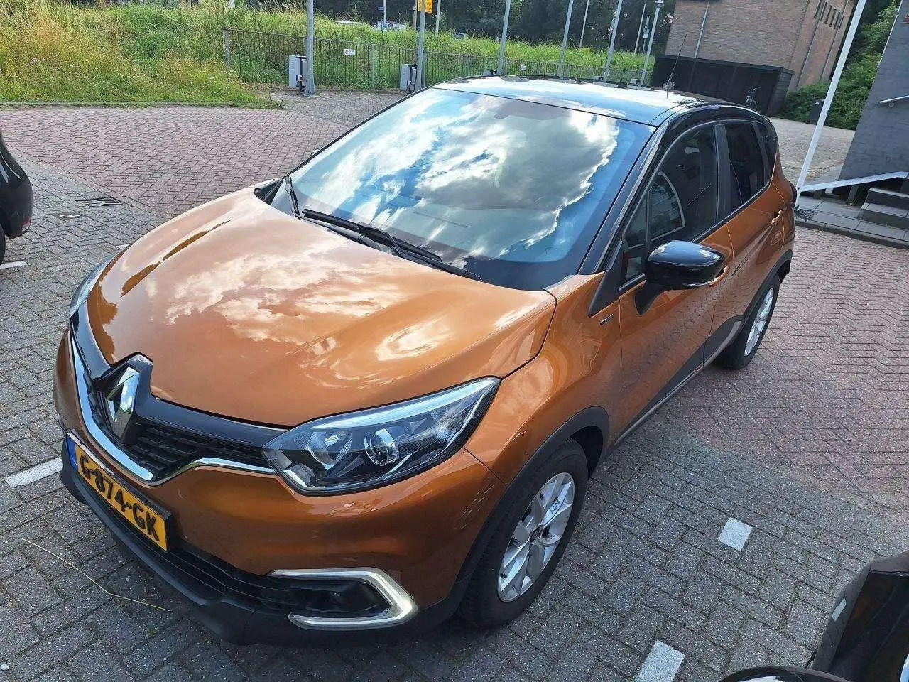 Photo 1 : Renault Captur 2019 Essence