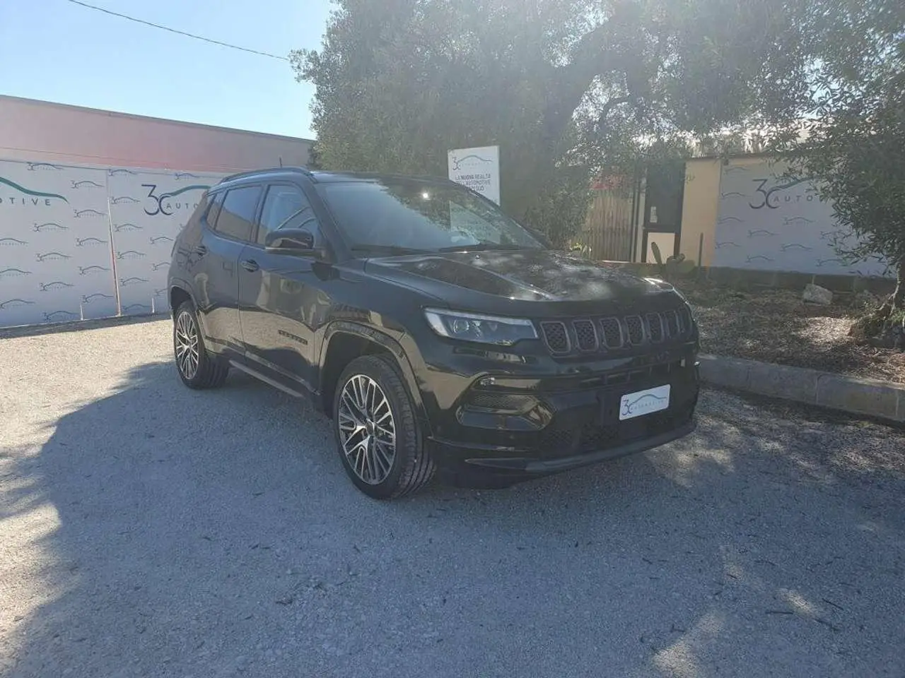 Photo 1 : Jeep Compass 2024 Hybrid