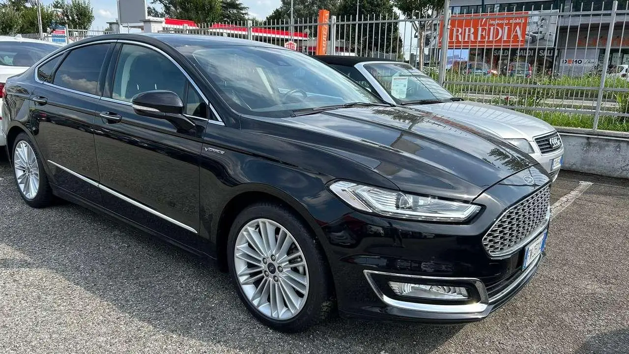 Photo 1 : Ford Mondeo 2018 Hybrid