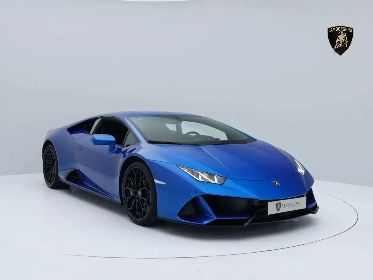 Photo 1 : Lamborghini Huracan 2022 Essence