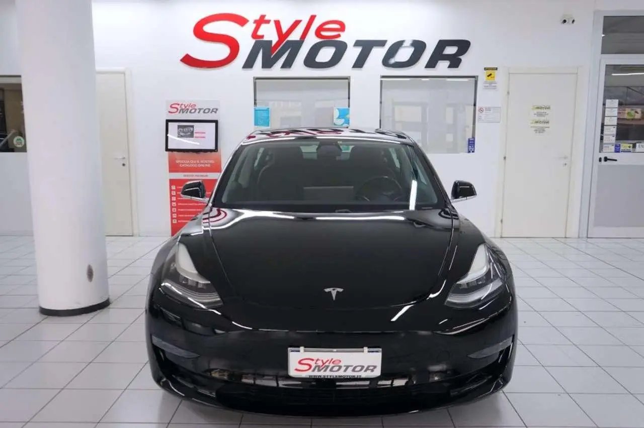 Photo 1 : Tesla Model 3 2019 Electric