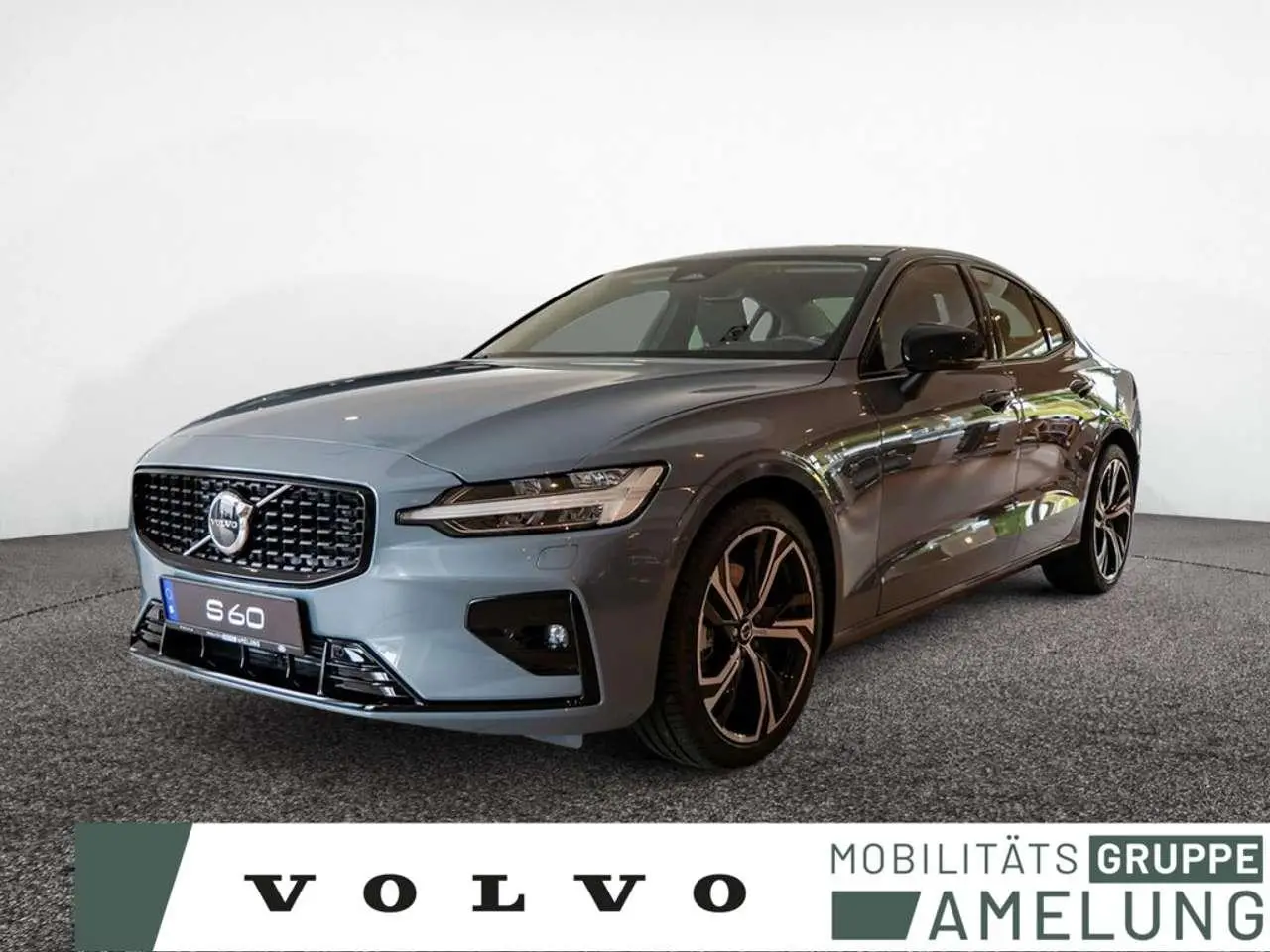 Photo 1 : Volvo S60 2024 Essence