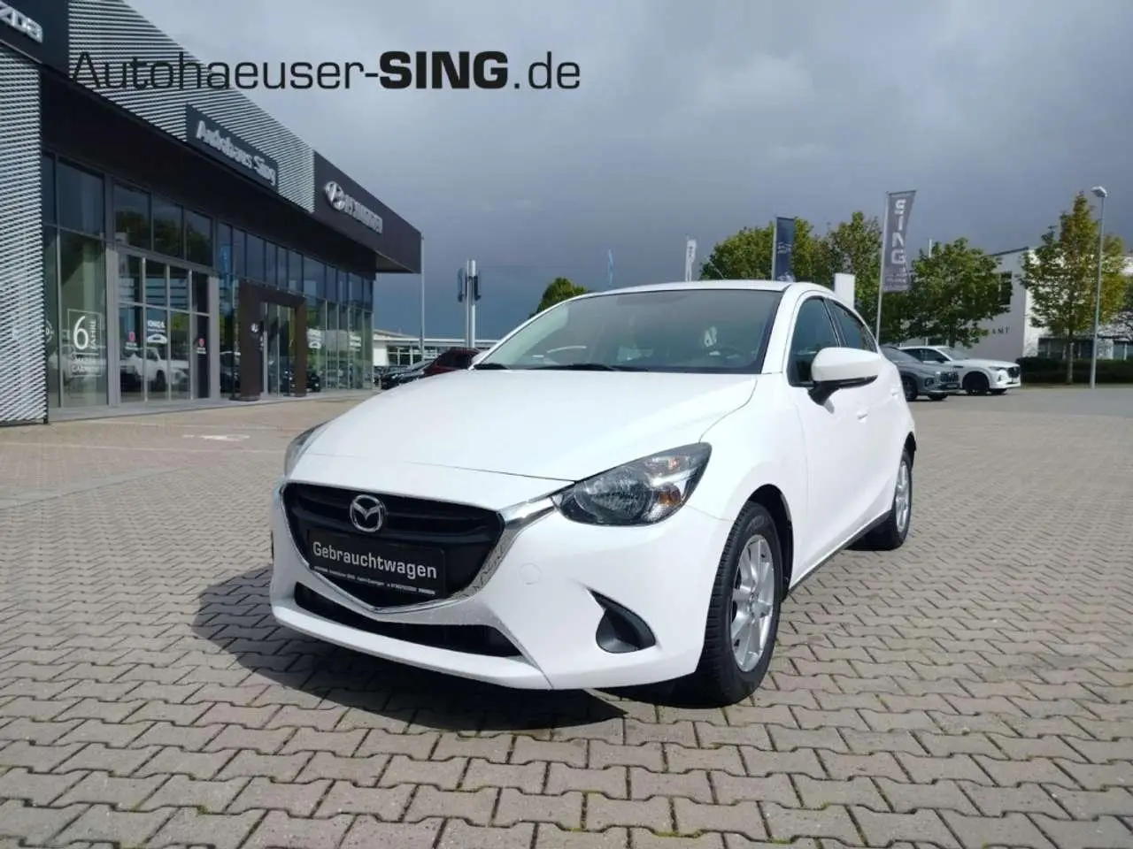 Photo 1 : Mazda 2 2018 Petrol